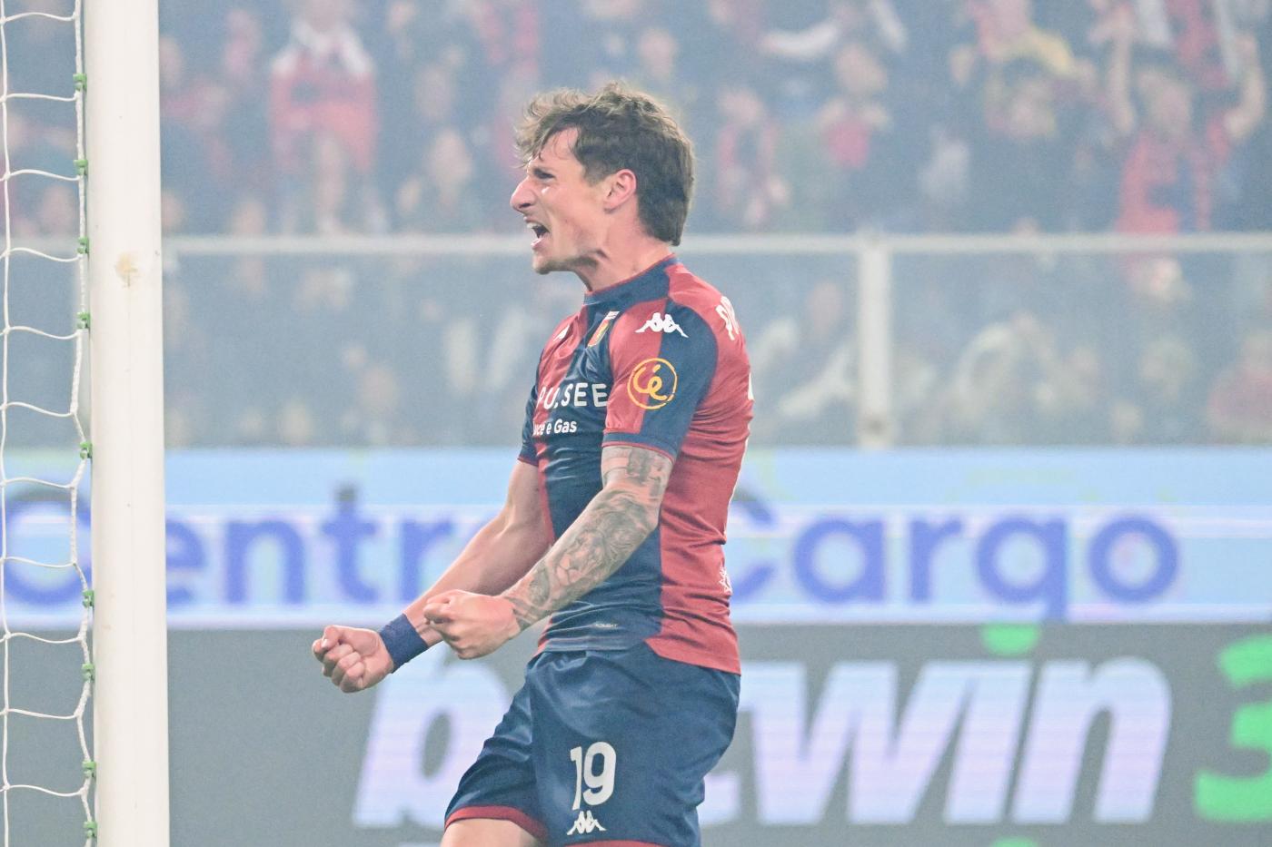 Andrea Pinamonti Genoa