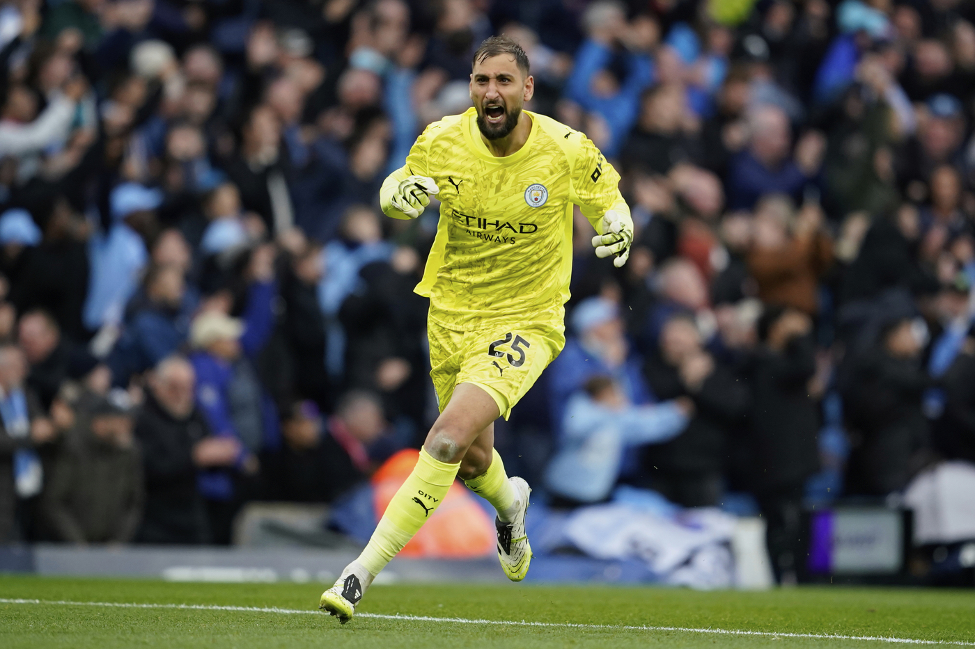Gianluigi Donnarumma portiere Manchester City