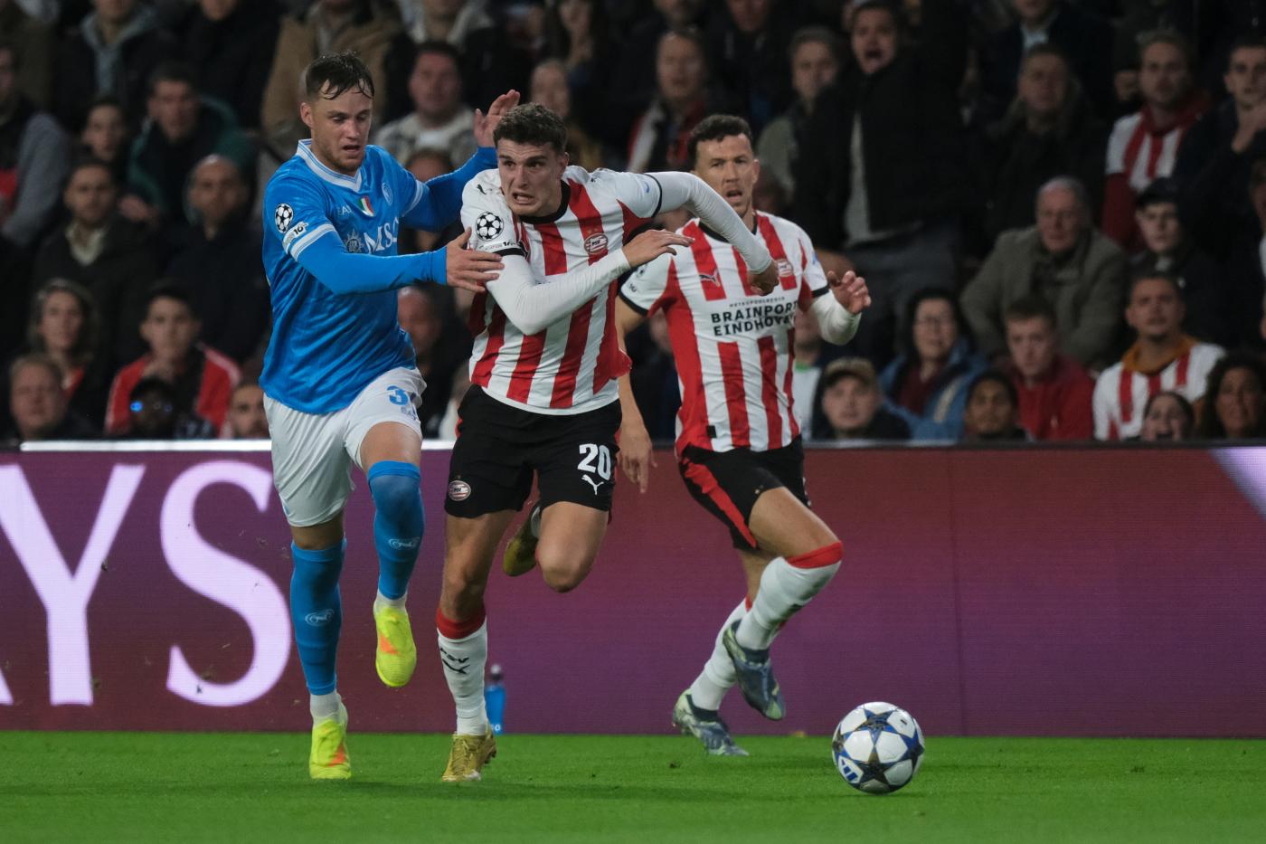Sam Beukema PSV-Napoli Champions League 2025-26